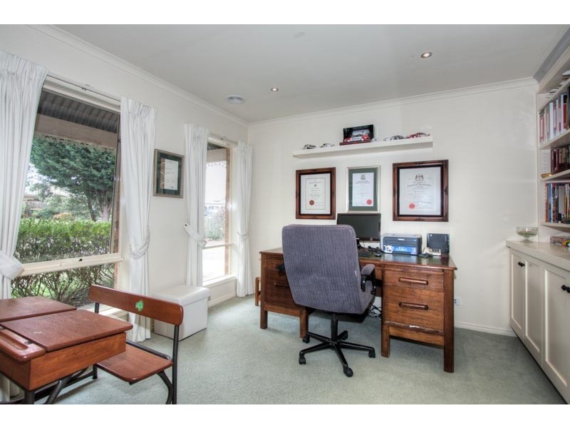10 Galilee Court, New Gisborne VIC 3438