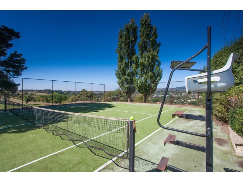 1 Skyline Drive, Gisborne VIC 3437