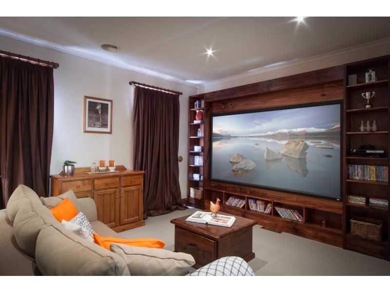 1 Skyline Drive, Gisborne VIC 3437