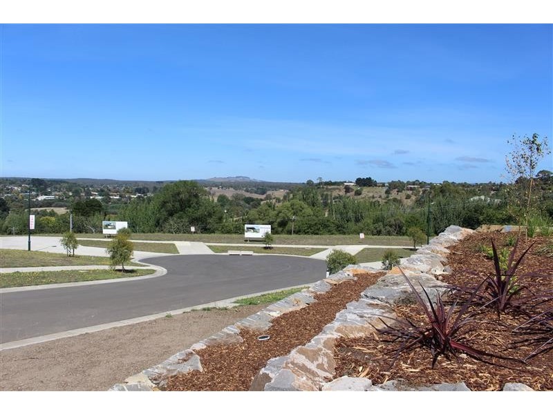 13 The Boomerang, Gisborne VIC 3437