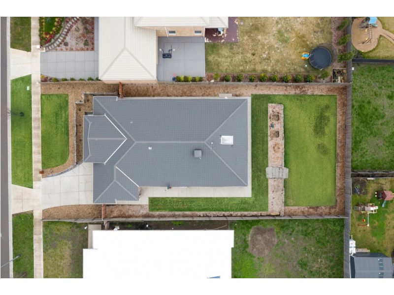 22 Hurst Street, Gisborne VIC 3437