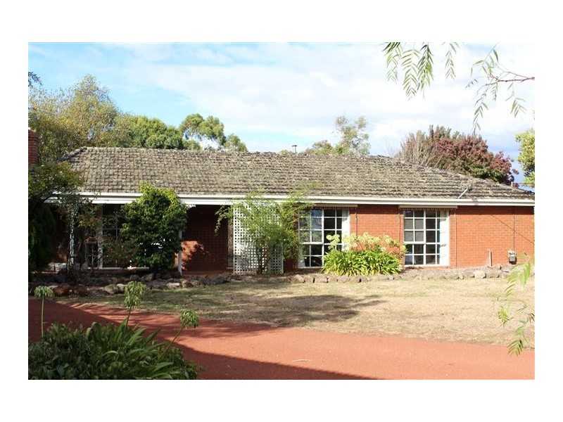 5 Railton Crt, Gisborne VIC 3437
