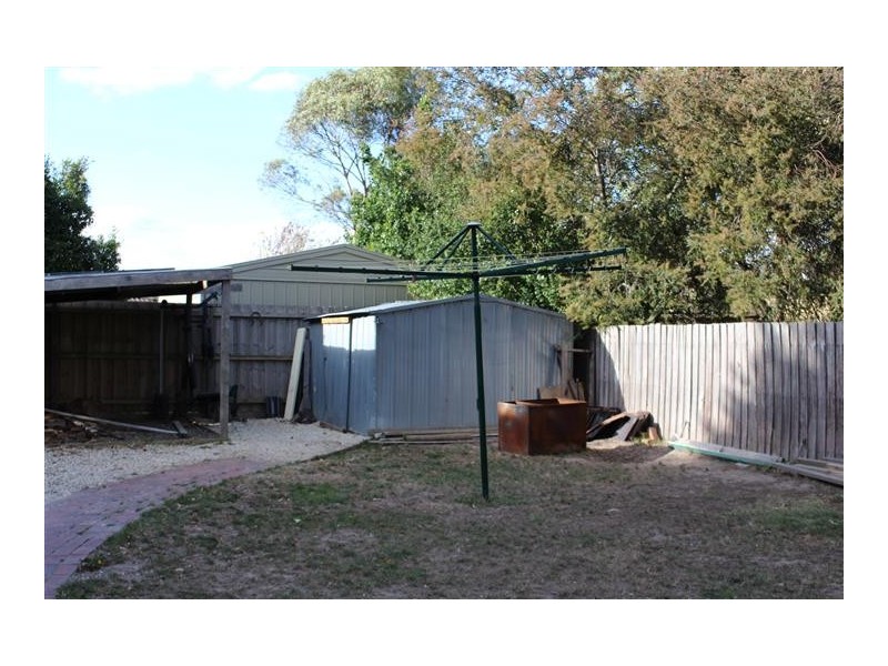 5 Railton Crt, Gisborne VIC 3437