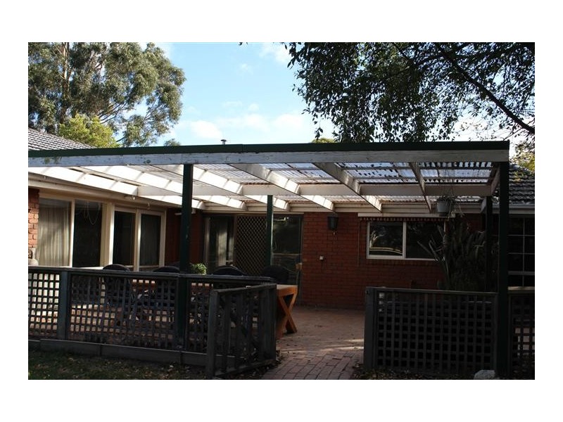 5 Railton Crt, Gisborne VIC 3437