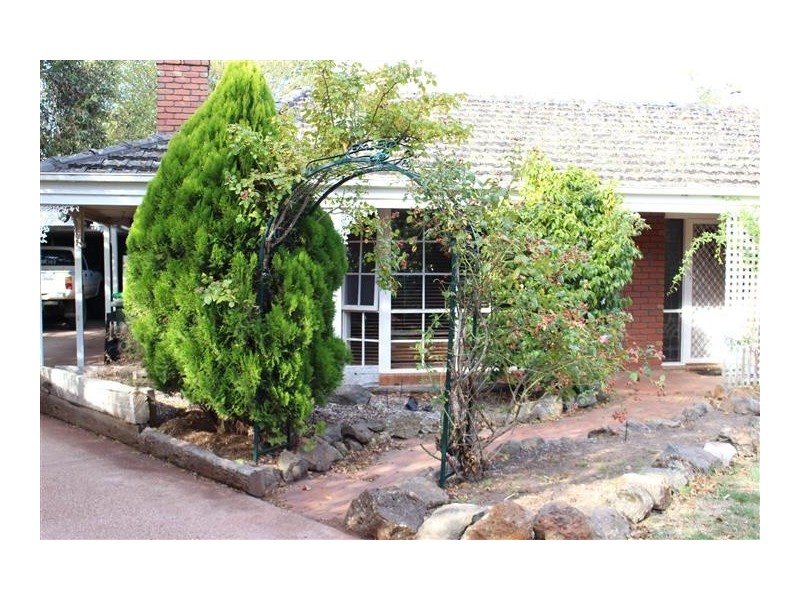 5 Railton Crt, Gisborne VIC 3437