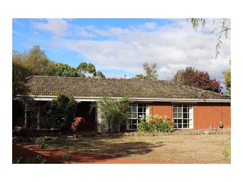 5 Railton Crt, Gisborne VIC 3437