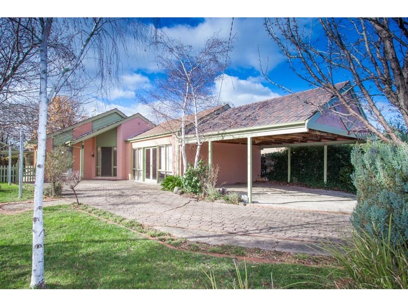 11 Carnegie Court, Gisborne VIC 3437