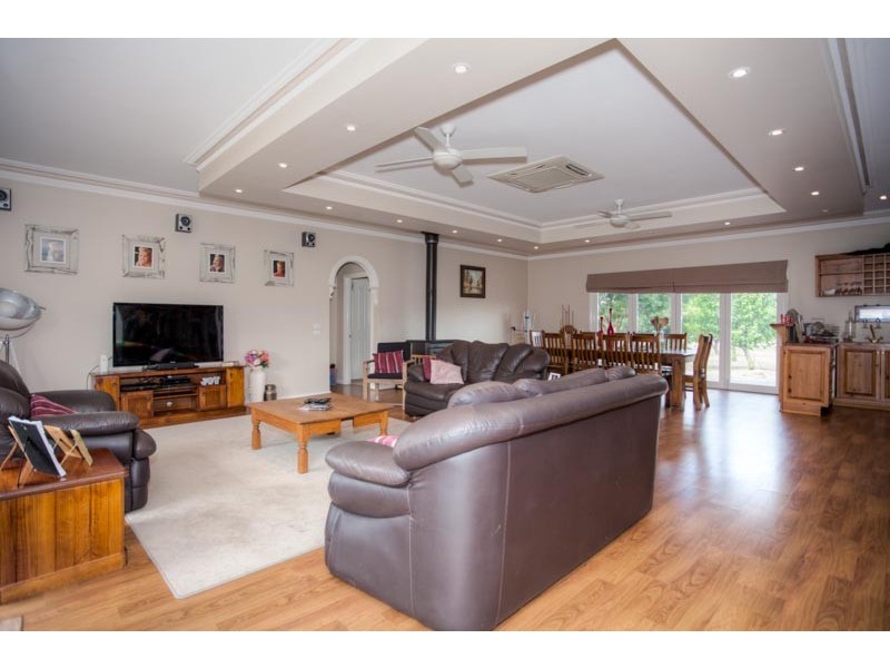 301 Campbell Road, Riddells Creek VIC 3431