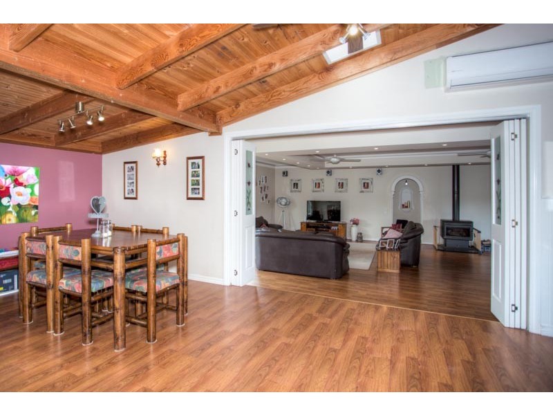 301 Campbell Road, Riddells Creek VIC 3431