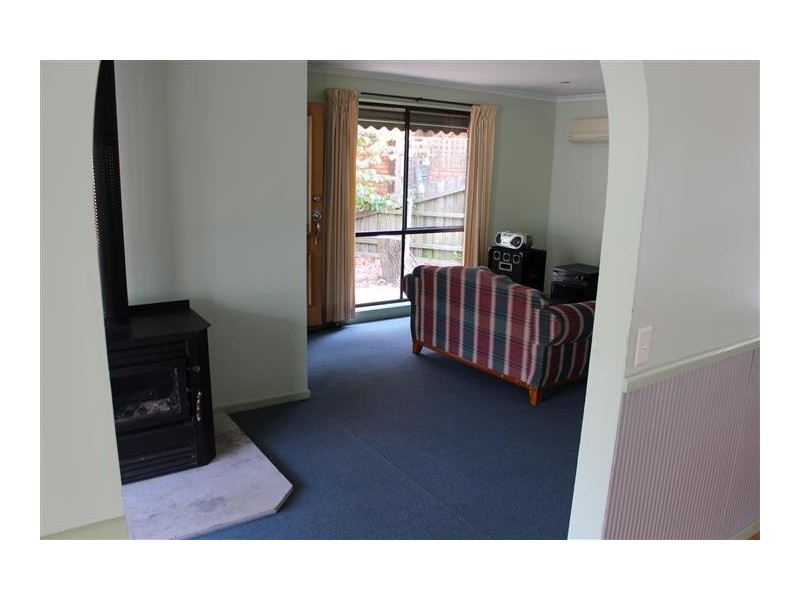 7 Hall Court, Kyneton VIC 3444