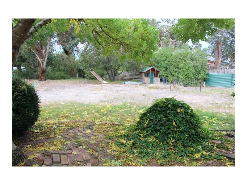 9 Penny Green Drive, Gisborne VIC 3437