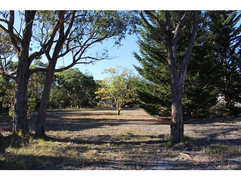 10-12 Echnida Lane, Gisborne VIC 3437