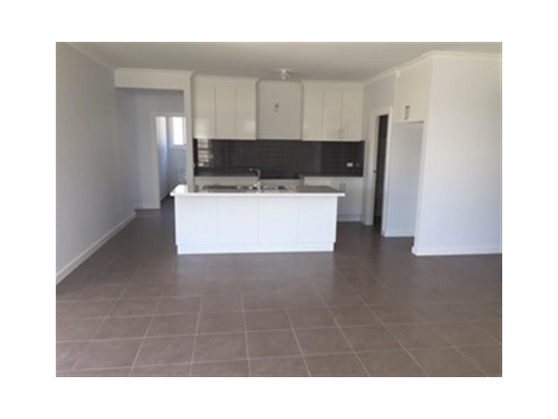42 Vancleve Crescent, Gisborne VIC 3437