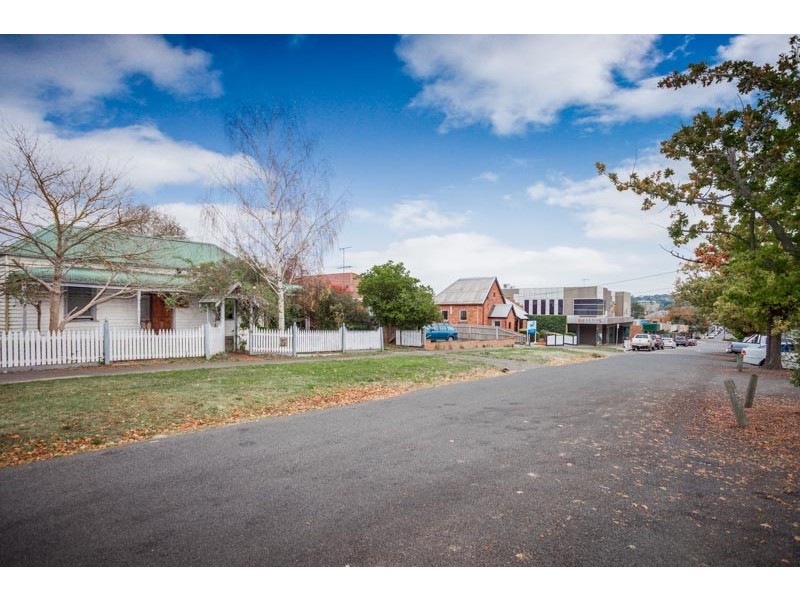 56 Aitken Street, Gisborne VIC 3437