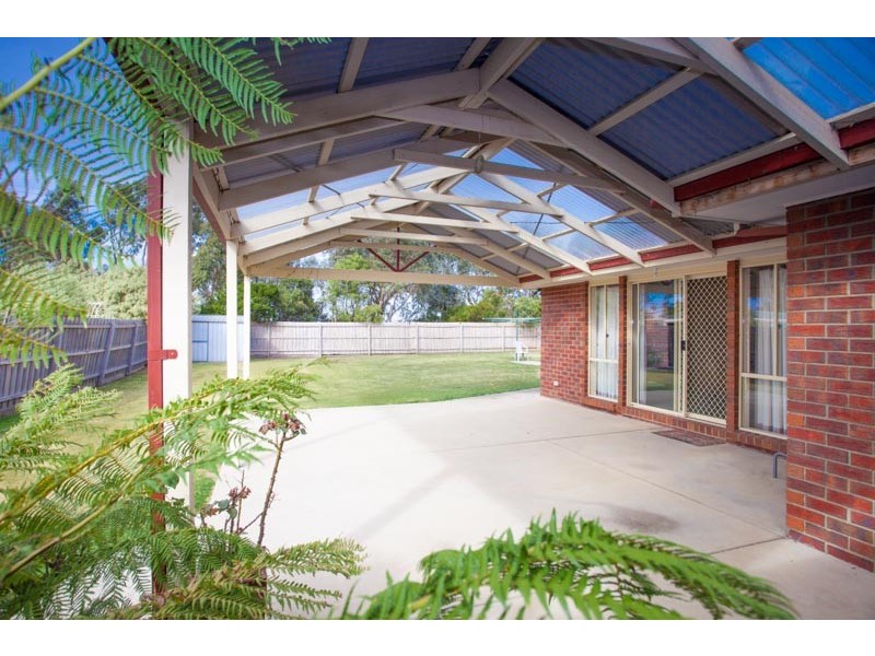 14 Kiwi Court, New Gisborne VIC 3438