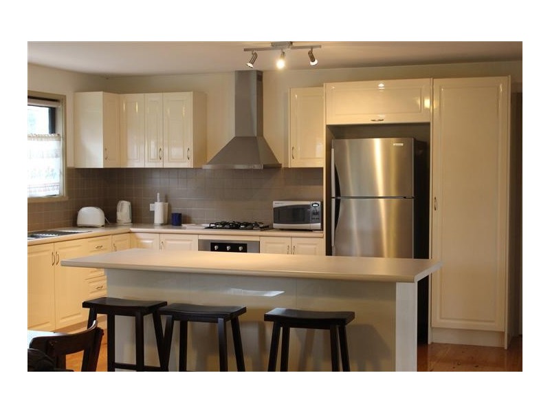 9B Ashbourne Road, Woodend VIC 3442