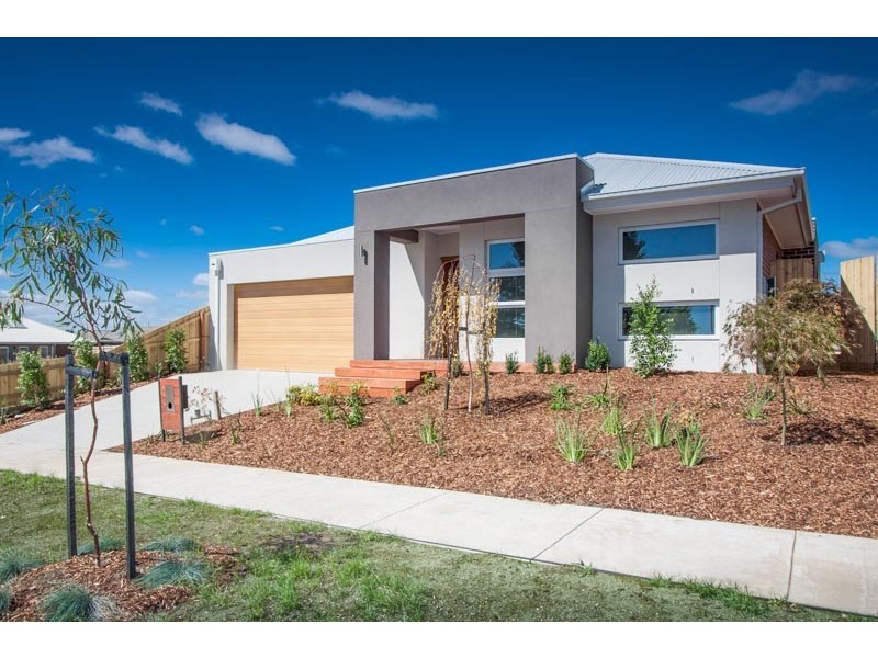 41 Coop Drive, Gisborne VIC 3437