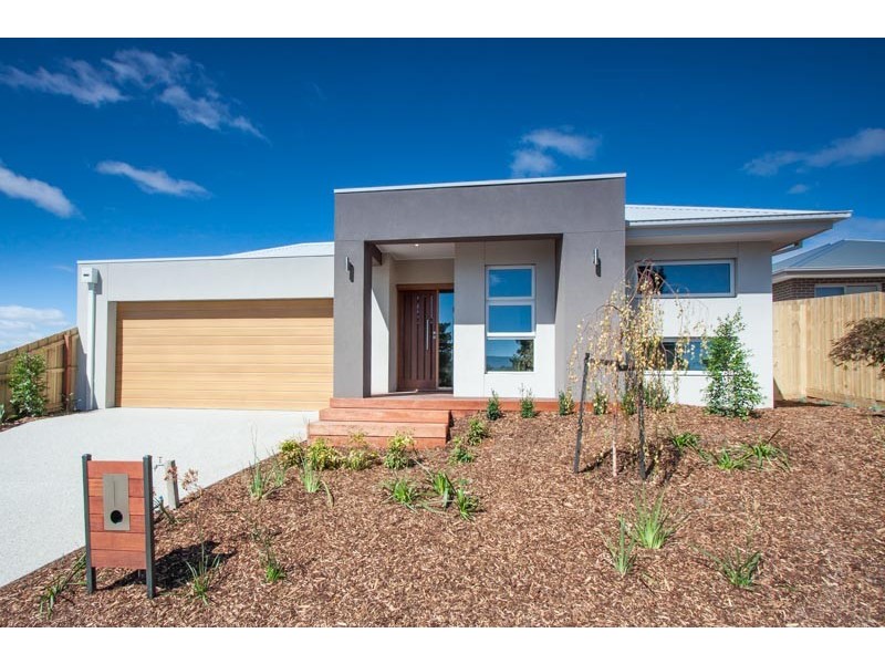 41 Coop Drive, Gisborne VIC 3437