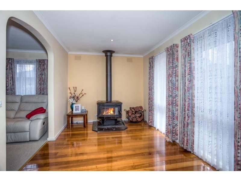 21 Worcester Road, Gisborne VIC 3437