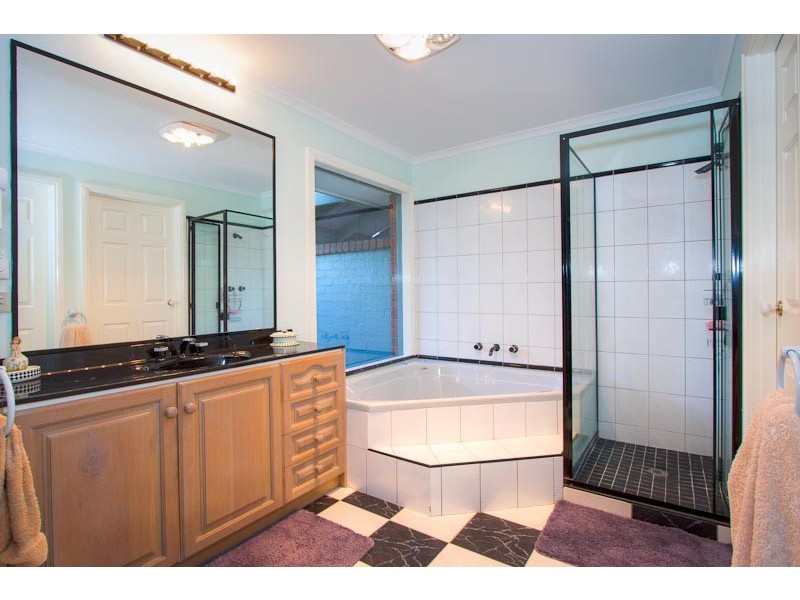 21 Skyline Drive, Gisborne VIC 3437