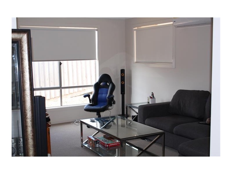 21 Glastonbury Drive, Sunbury VIC 3429