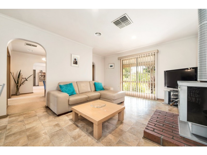 3 Sorrent Court, Gisborne VIC 3437