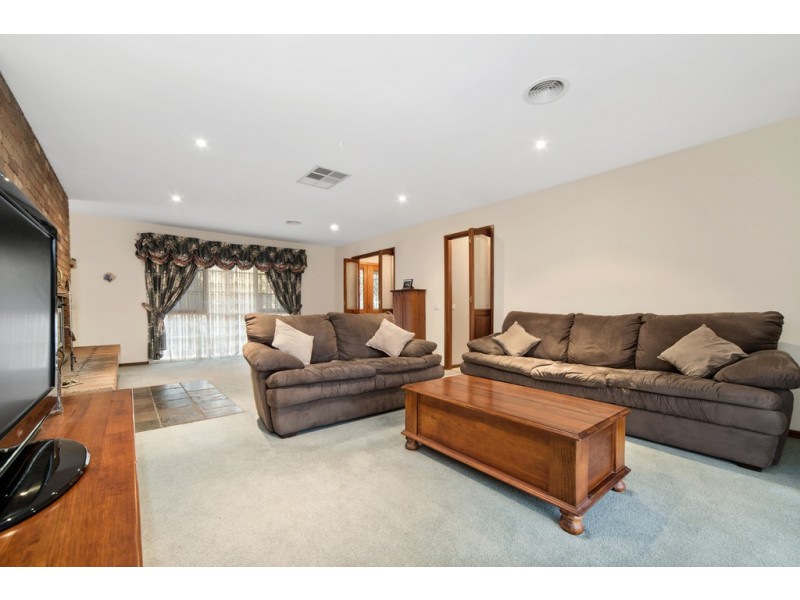 136 Tweddle Road, Gisborne South VIC 3437