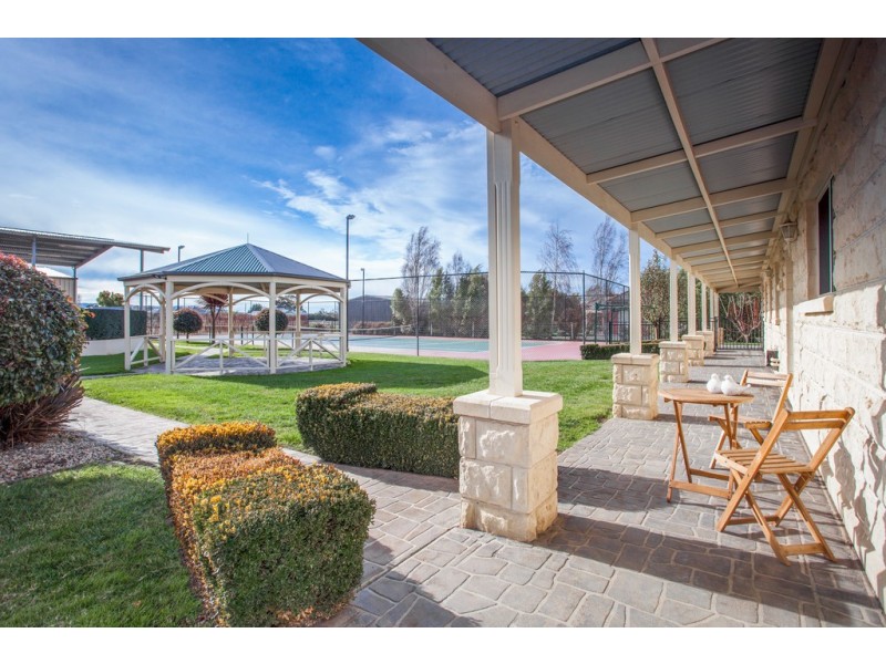 60 Willowbank Road, Gisborne VIC 3437