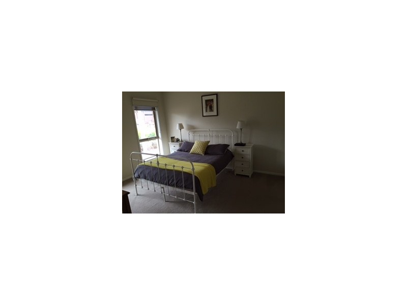 11 Pearce Crt, Gisborne VIC 3437