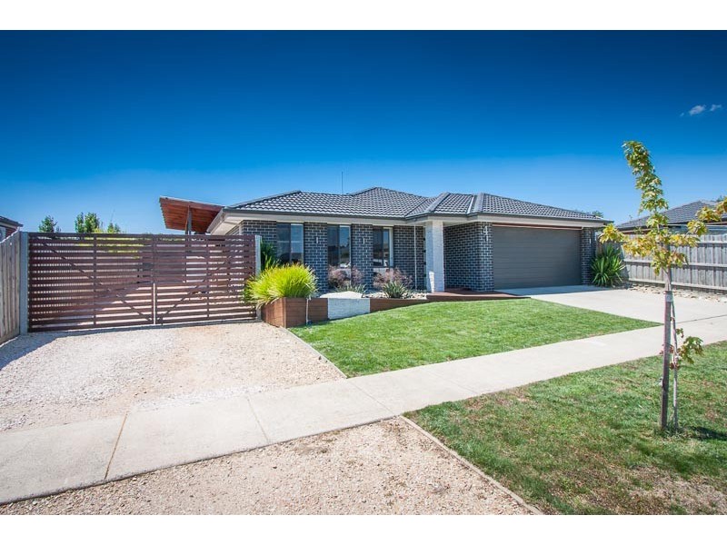 4 Colwyn Court, New Gisborne VIC 3438
