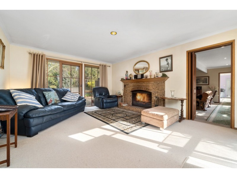 80 Kronks Lane, Woodend VIC 3442