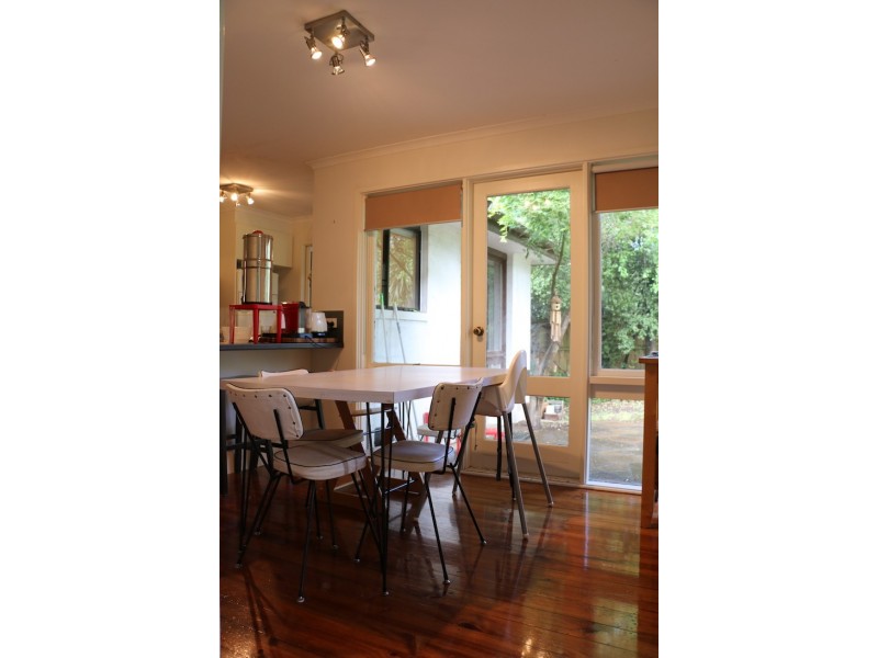 9 Noonan Grove, Woodend VIC 3442