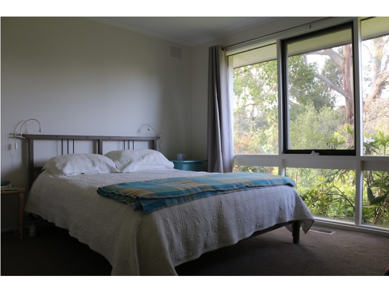 9 Noonan Grove, Woodend VIC 3442