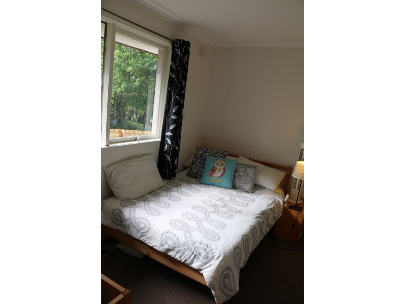 9 Noonan Grove, Woodend VIC 3442