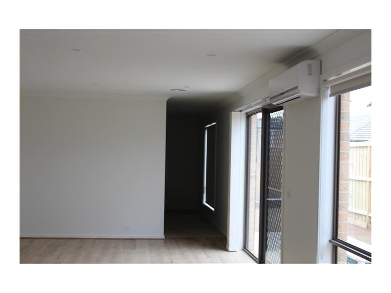 7 Salerno Crescent, Doreen VIC 3754