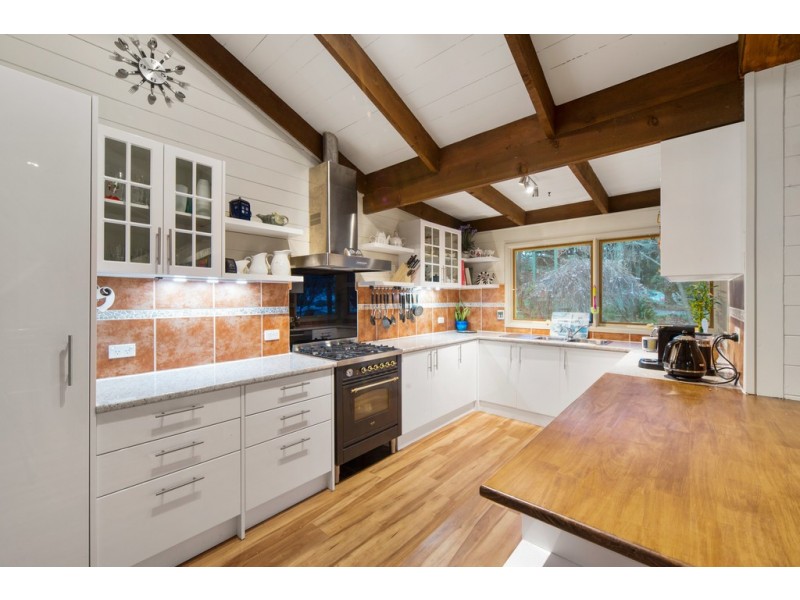 191 Willowbank Road, Gisborne VIC 3437