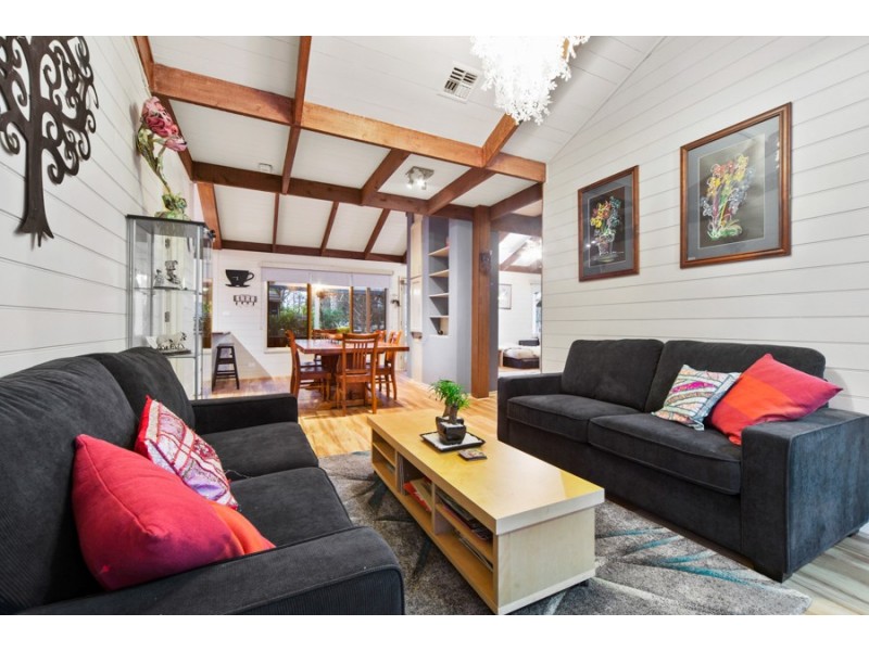 191 Willowbank Road, Gisborne VIC 3437