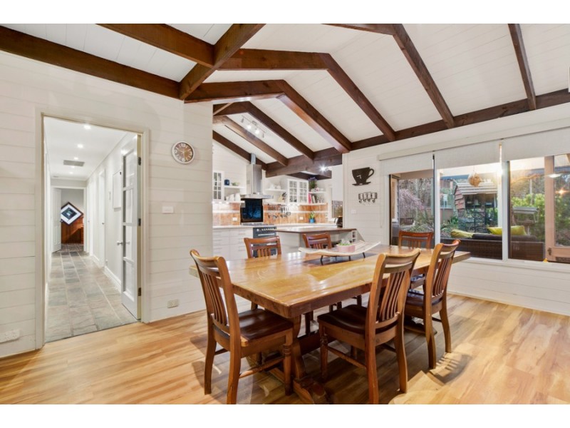 191 Willowbank Road, Gisborne VIC 3437