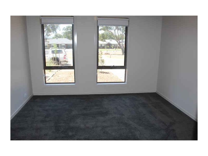 13 Salerno Crescent, Doreen VIC 3754