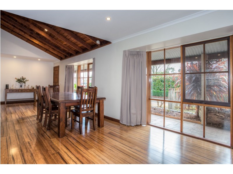 21 Grant Avenue, Gisborne VIC 3437