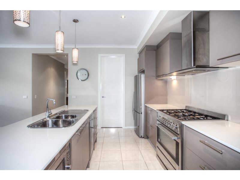 26 Mulgutherie Way, Gisborne VIC 3437