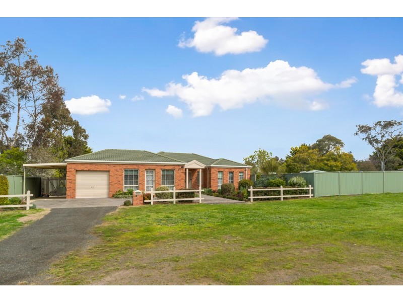 11 Sexton Street, Riddells Creek VIC 3431