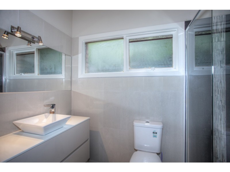 32 Blanche Parade, Mount Macedon VIC 3441