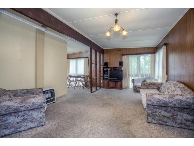 8 Thom Street, New Gisborne VIC 3438