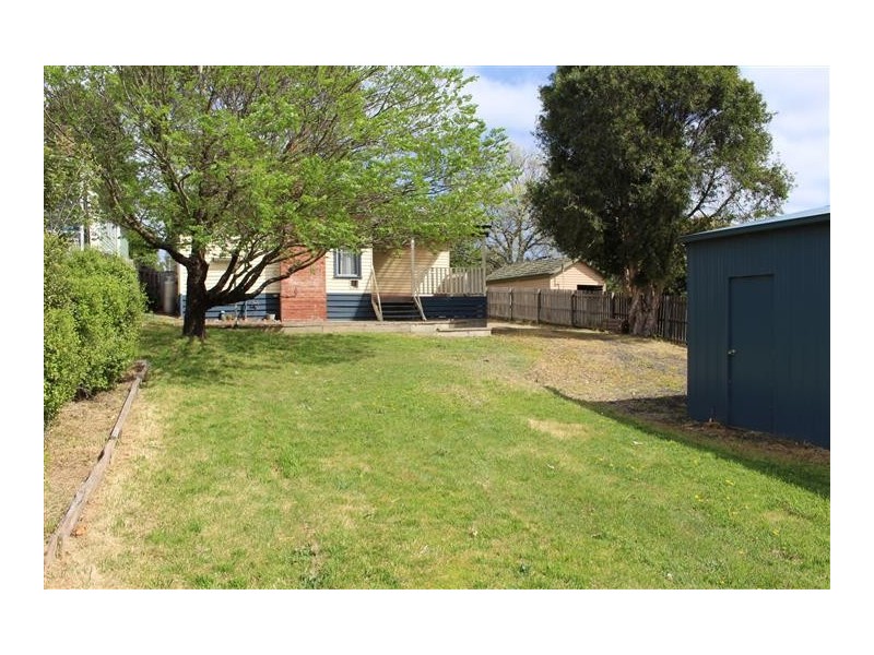 23 Goode Street, Gisborne VIC 3437