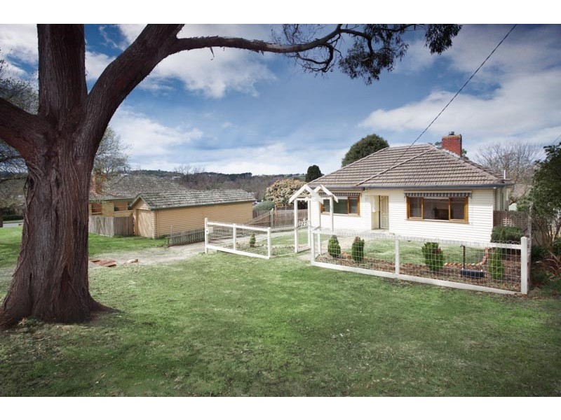 23 Goode Street, Gisborne VIC 3437