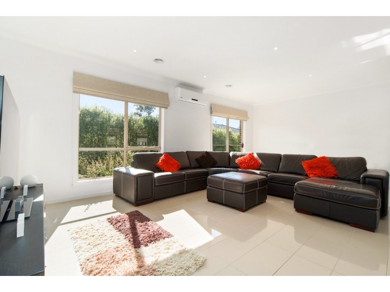 Unit 1/4 Francis Crescent, Gisborne VIC 3437