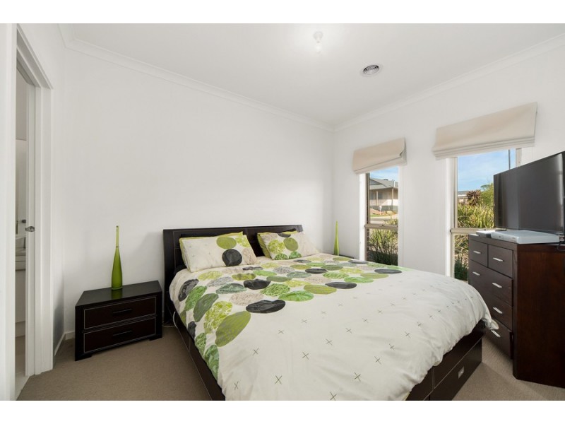 Unit 1/4 Francis Crescent, Gisborne VIC 3437