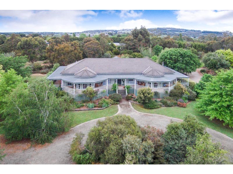 44 Melbourne Road, Gisborne VIC 3437