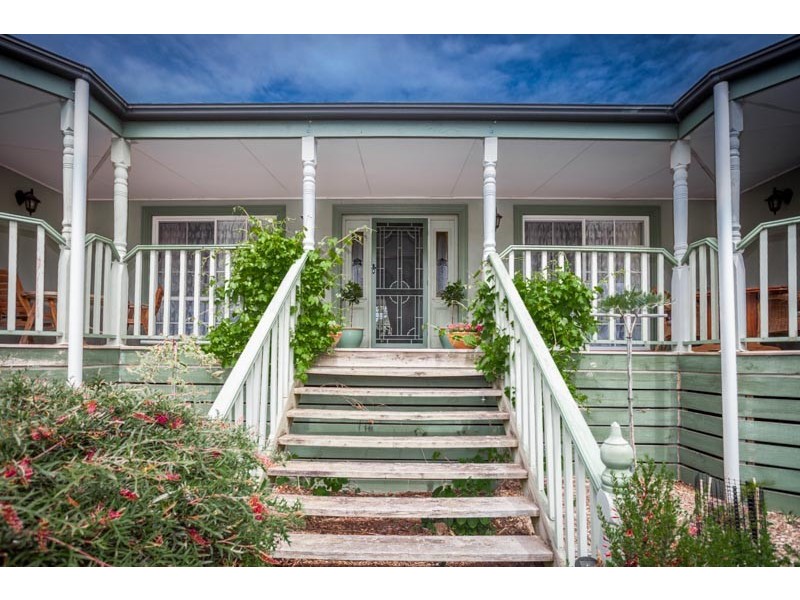 44 Melbourne Road, Gisborne VIC 3437